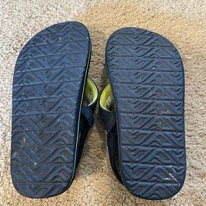 Reef boys sandals